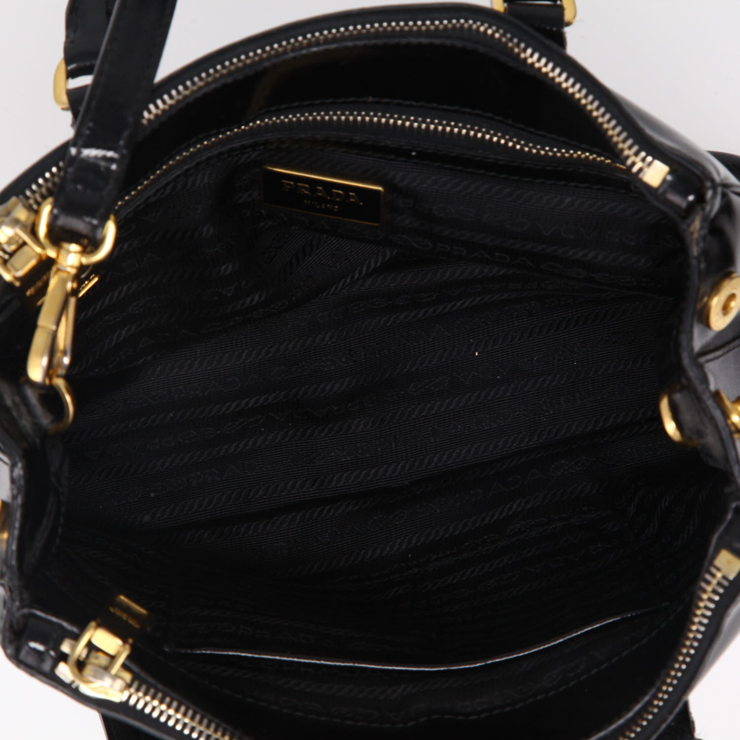 Prada  Galleria handbag  in black patent leather - Detail D3