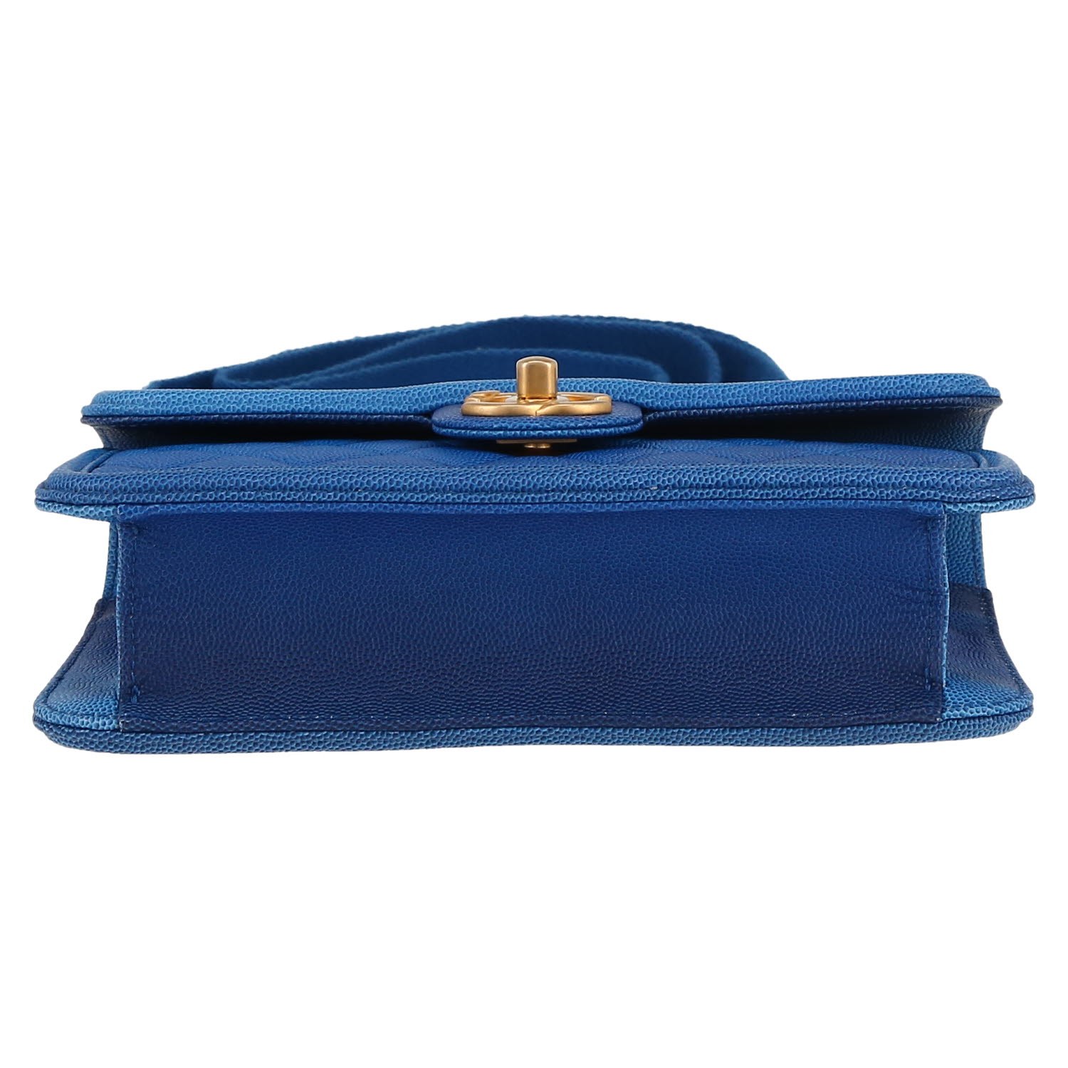 Sac bandoulière Chanel  Sunset on the Sea en cuir grainé bleu - Detail D1