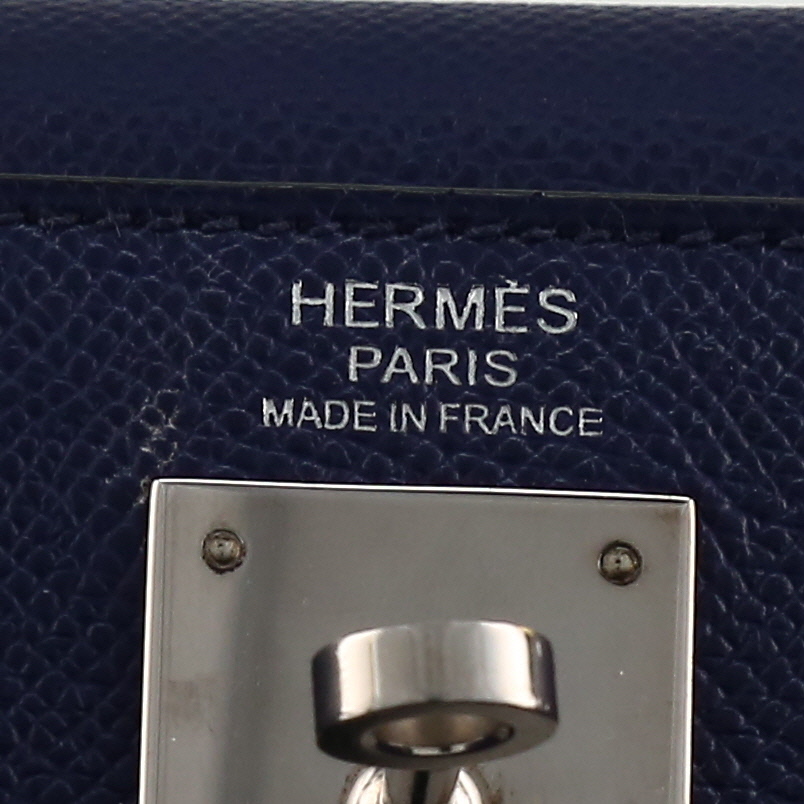Sac à main Hermès  Kelly 32 cm en cuir epsom Bleu Saphir - Detail D2