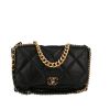 Sac bandoulière Chanel  19 grand modèle  en cuir matelassé noir - 360 thumbnail