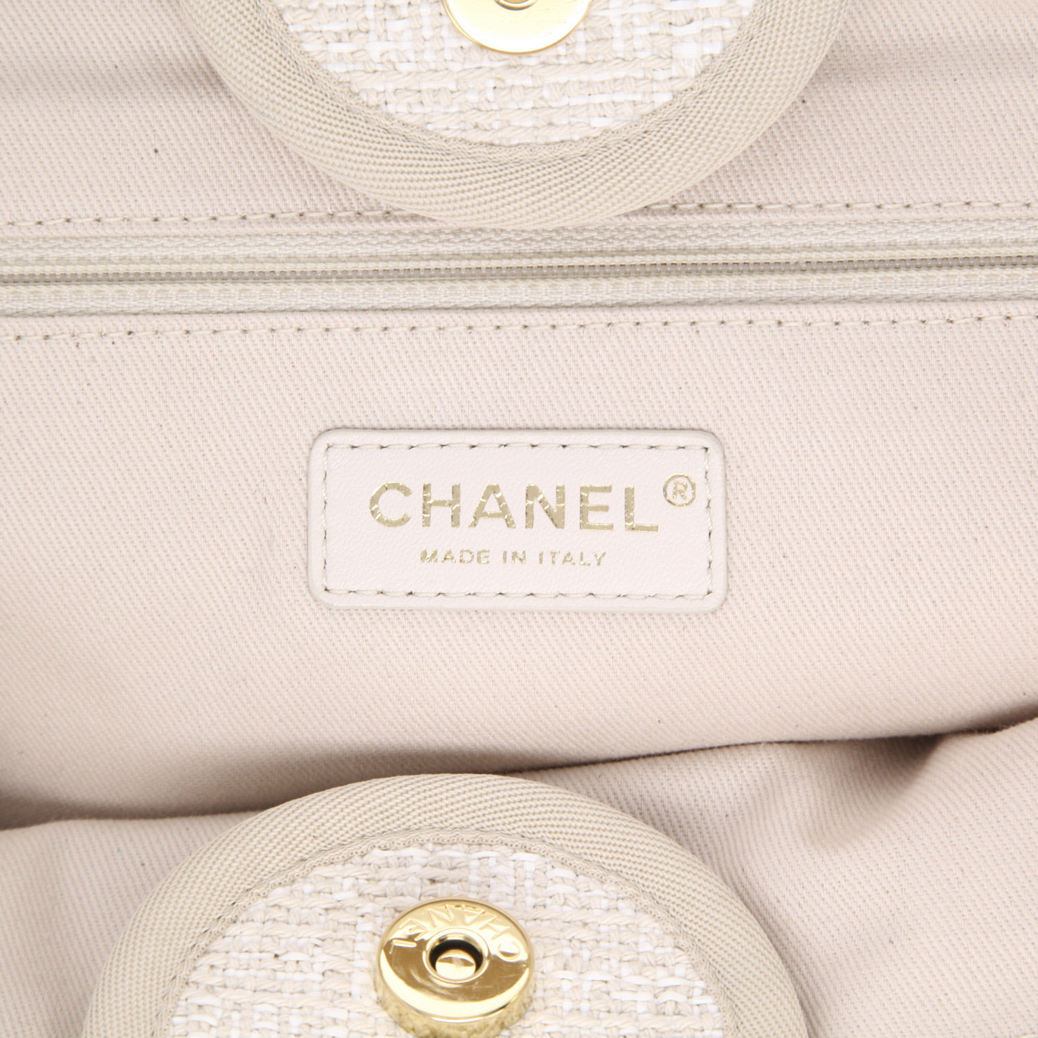 Bolso Cabás Chanel  Deauville en lona beige y cuero beige - Detail D2