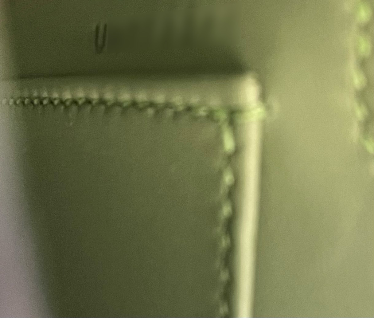 Hermès  Kelly 20 cm handbag  in Vert Criquet epsom leather - Detail D4