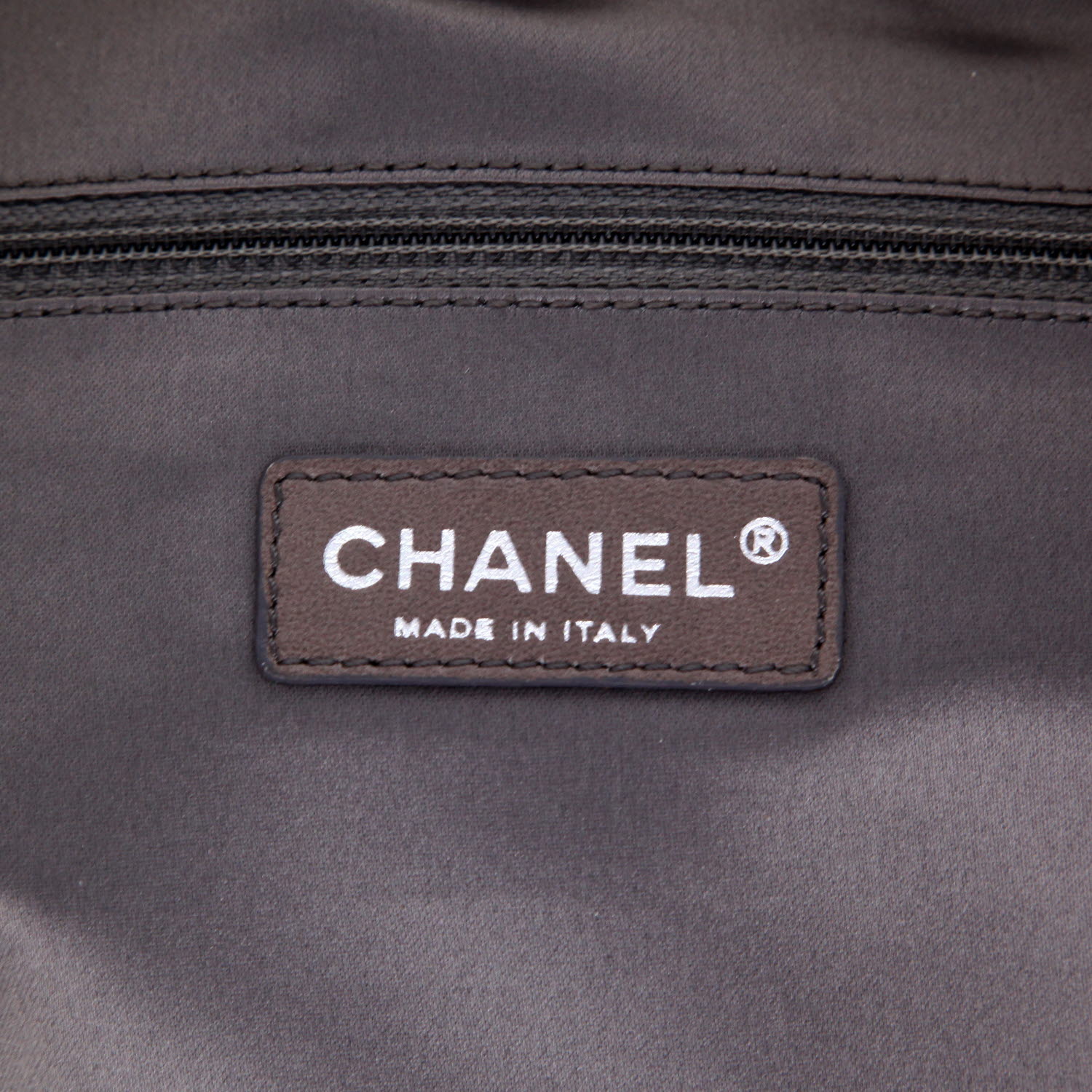 Chanel  Grand Shopping shopping bag  in white and red leather - Detail D2