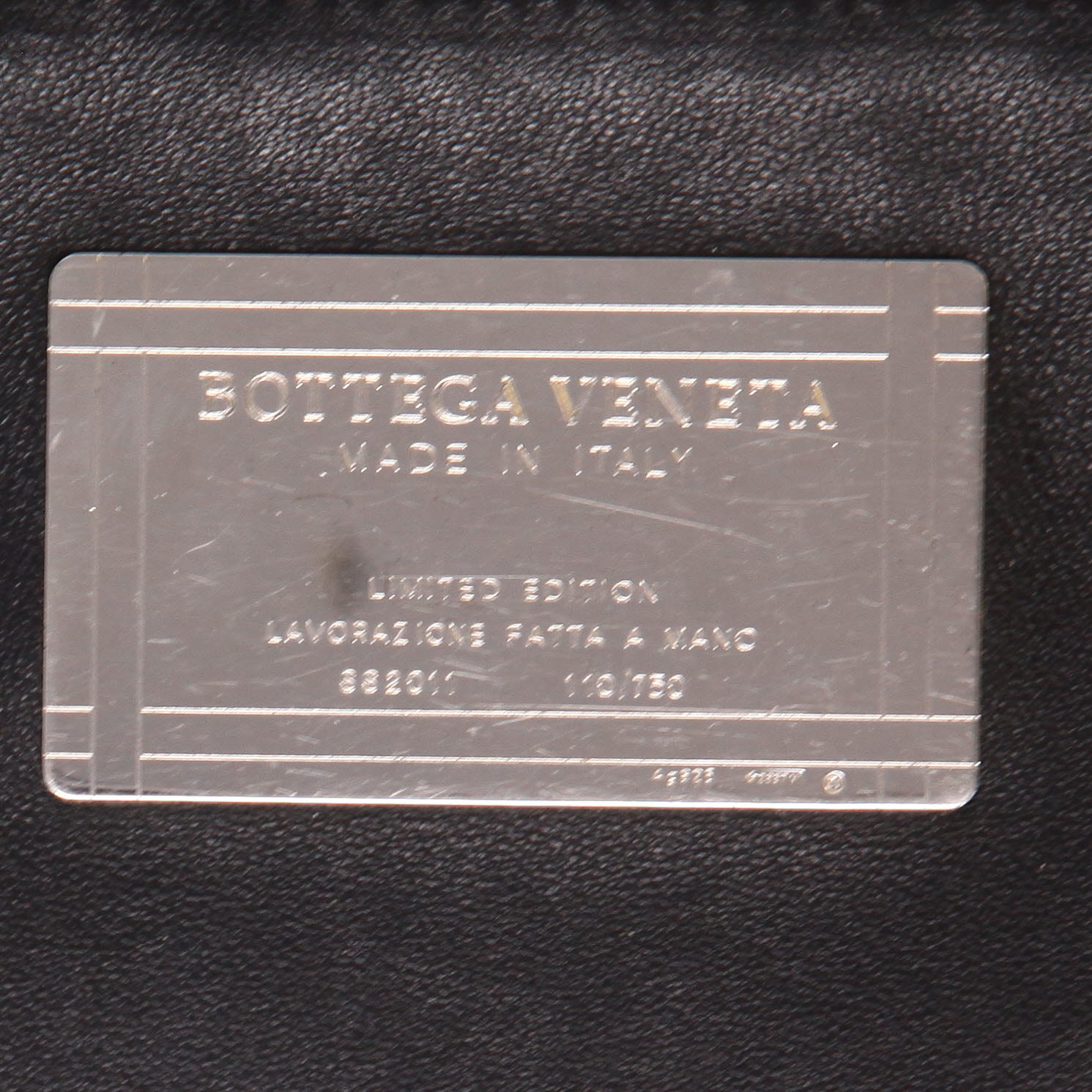 Bottega Veneta  Cabat shopping bag  in black intrecciato leather - Detail D2