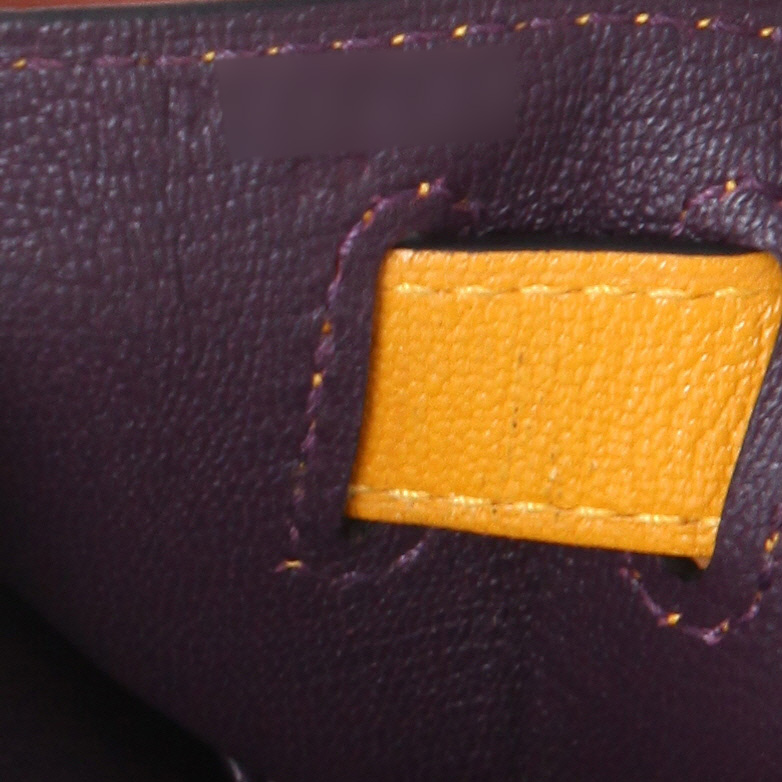 Hermès  Kelly 28 cm handbag  in purple and orange Mysore leather - Detail D4