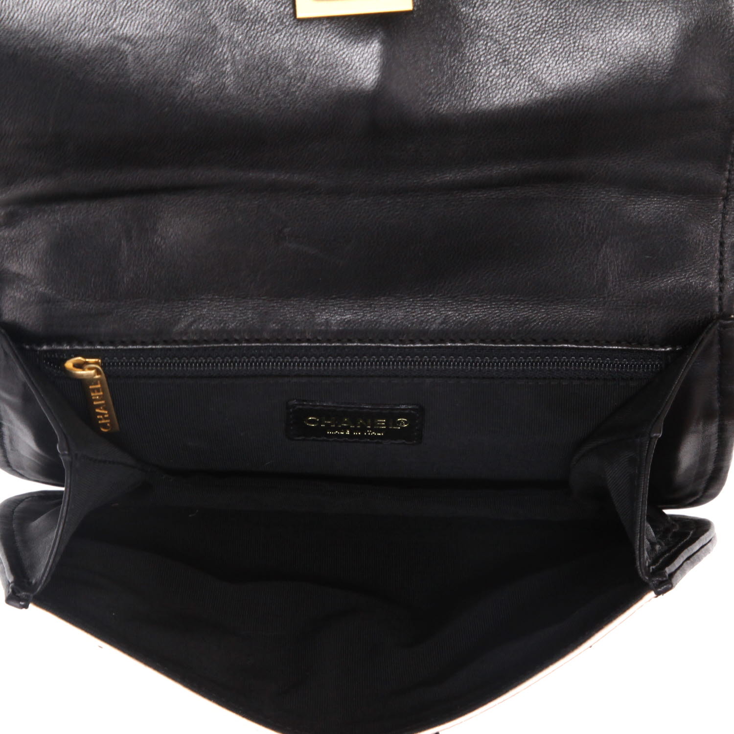 Bolso de mano Chanel   en satén beige y cuero negro - Detail D3