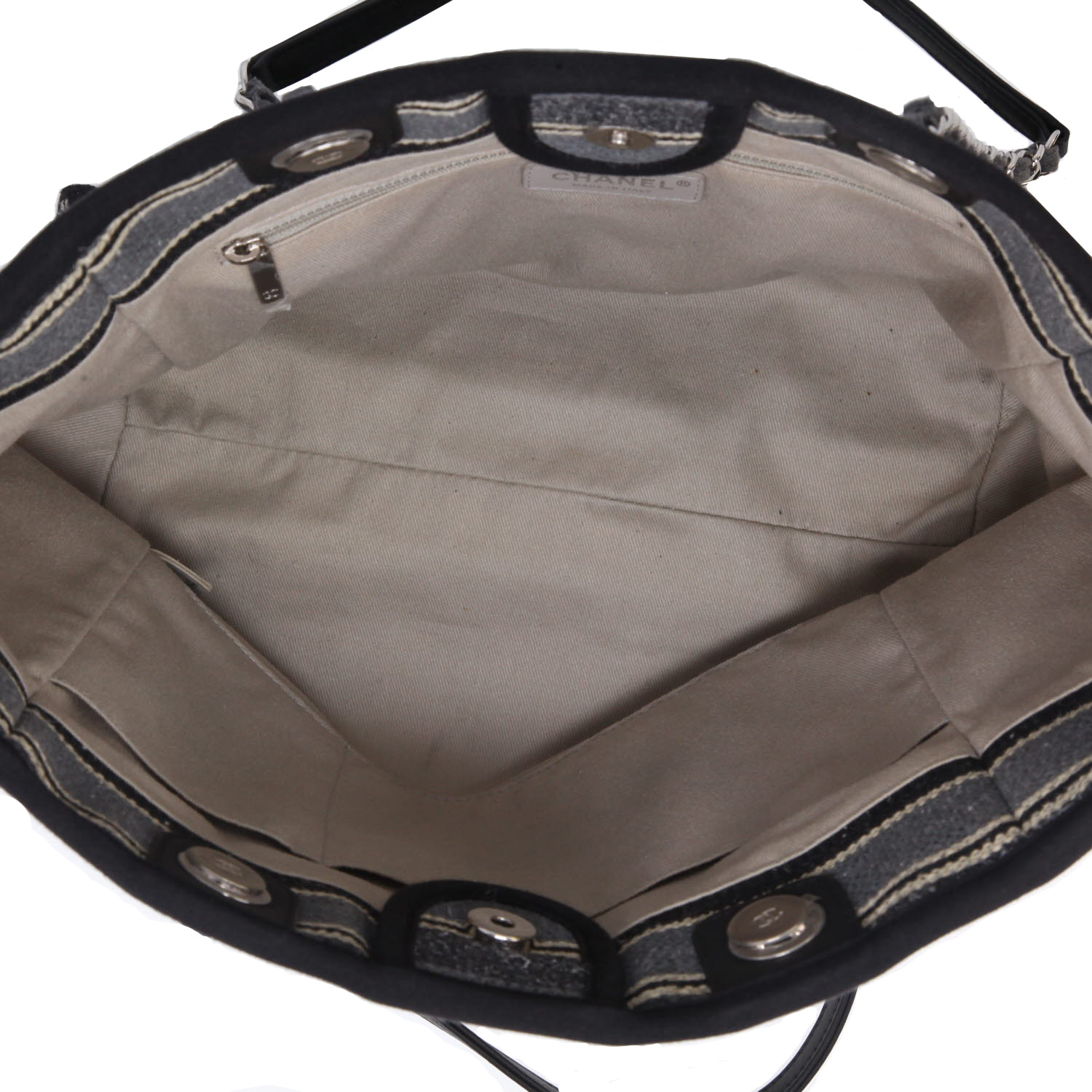 Sac cabas Chanel  Deauville en toile noire et grise - Detail D3