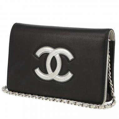 Sac bandoulière Chanel  Wallet on Chain en cuir noir et argenté