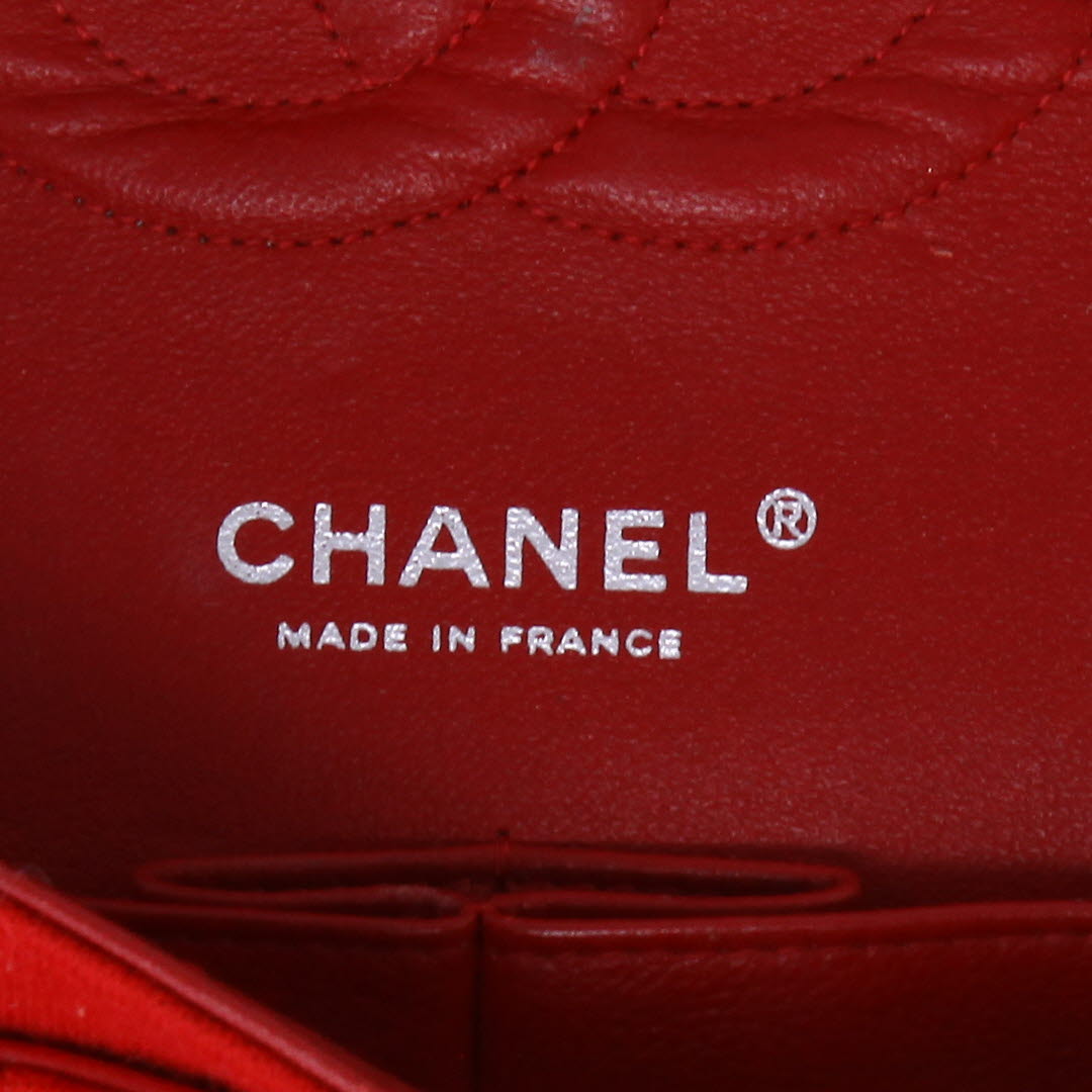 Borsa Chanel  Timeless Classic in jersey trapuntato rosso - Detail D2