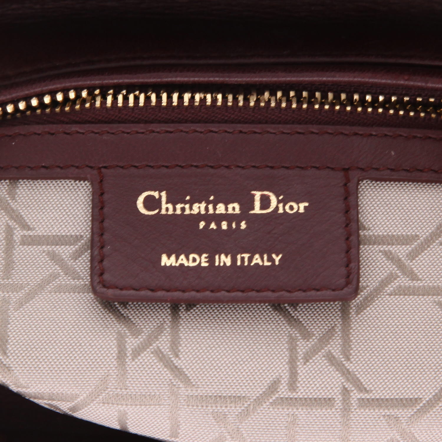 Sac à main Dior  Lady Dior en cuir cannage prune - Detail D2