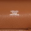 Hermès  Jypsiere 31 cm shoulder bag  in gold togo leather - Detail D2 thumbnail