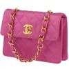 Bolso bandolera Chanel   en satén rosa - 00pp thumbnail