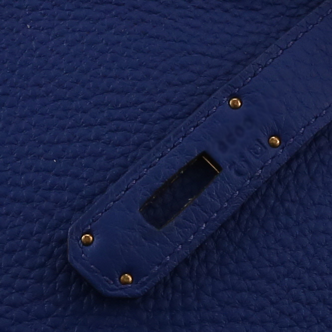 Bolso de mano Hermès  Birkin 35 cm en cuero togo azul eléctrico - Detail D3