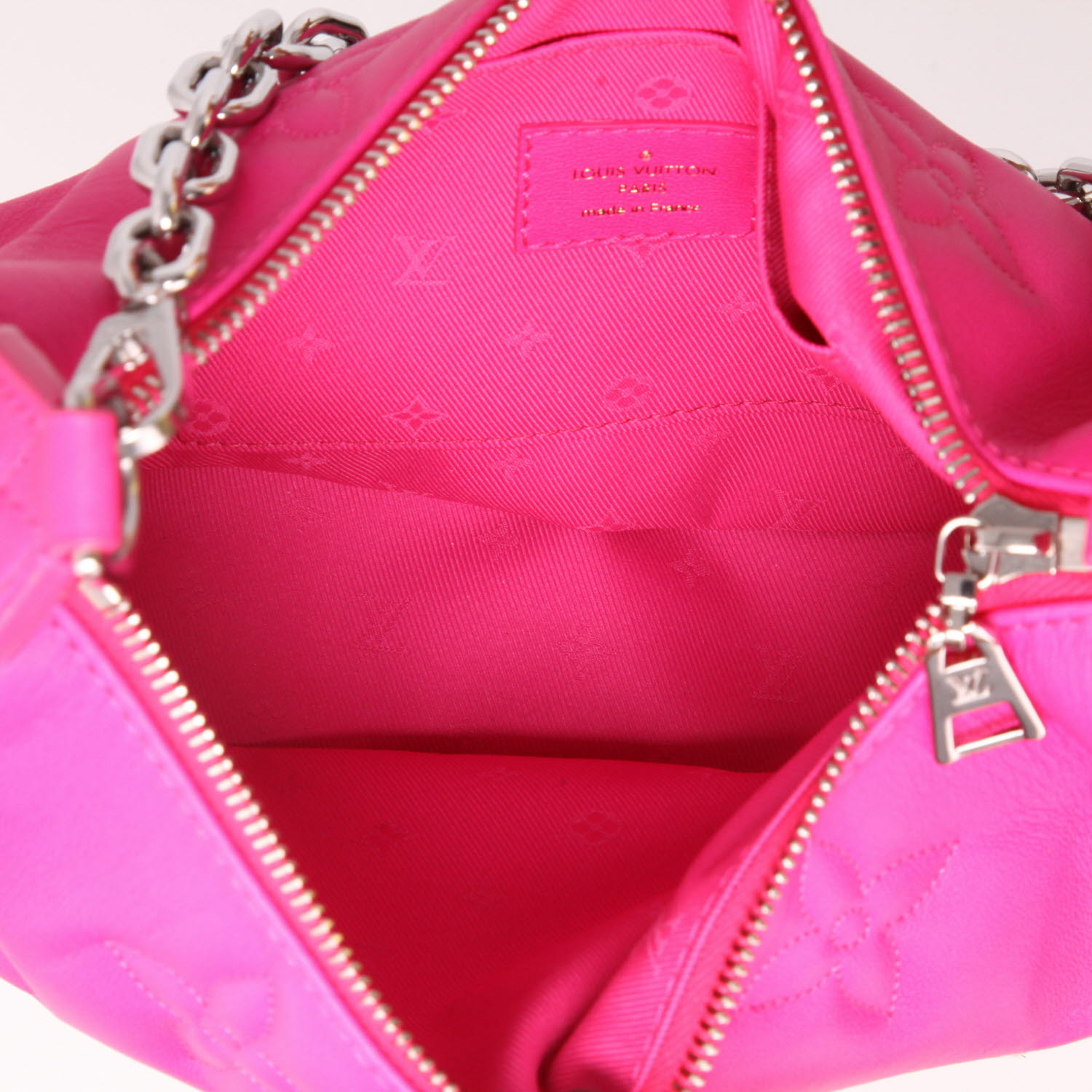 Bolso de mano Louis Vuitton  Over The Moon en cuero Monogram rosa - Detail D3