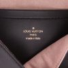 Bolso bandolera Louis Vuitton  Coussin en cuero Monogram negro - Detail D2 thumbnail
