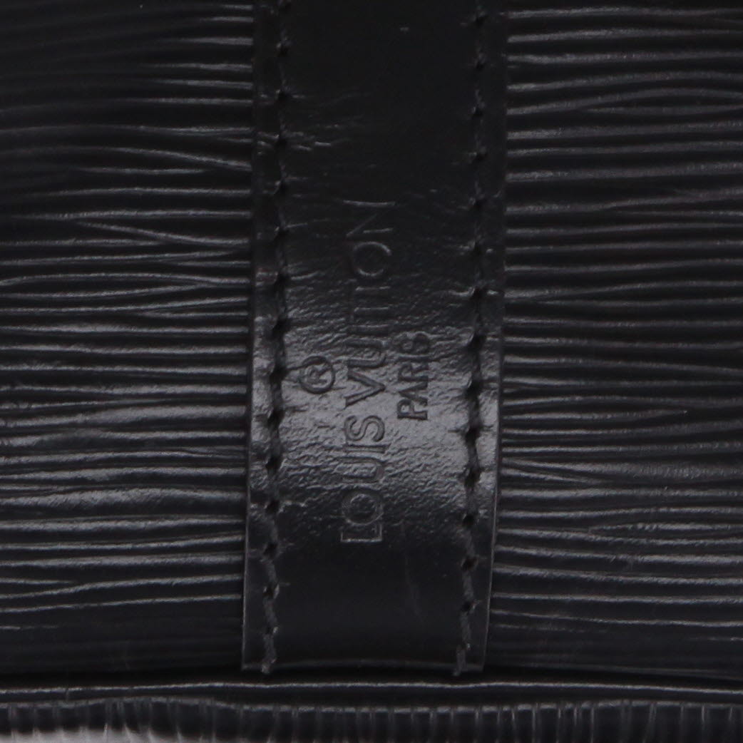 Bolso Cabás Louis Vuitton  Petit Noé en cuero Epi negro - Detail D2