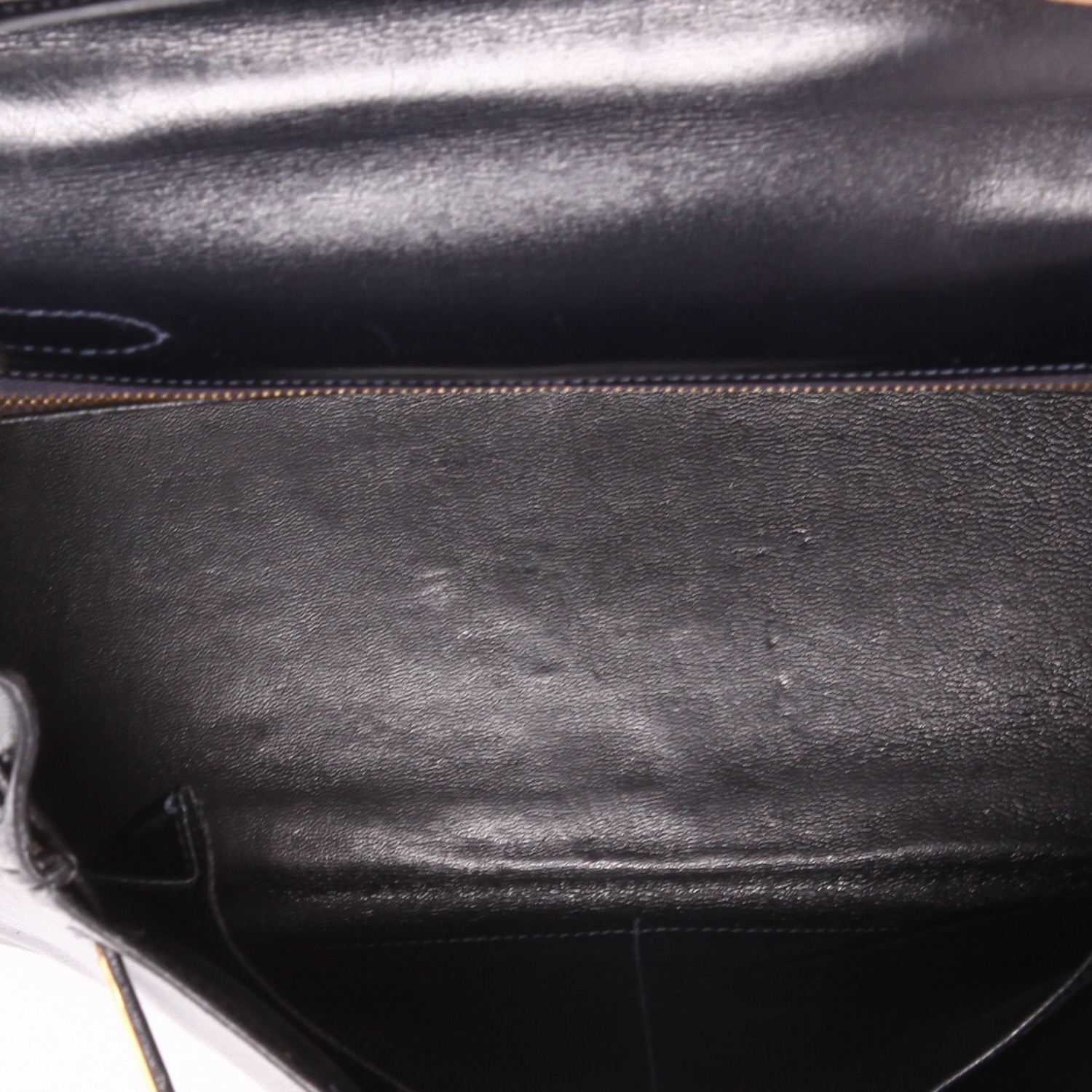 Sac à main Hermès  Kelly 28 cm en cuir box bleu-marine - Detail D3