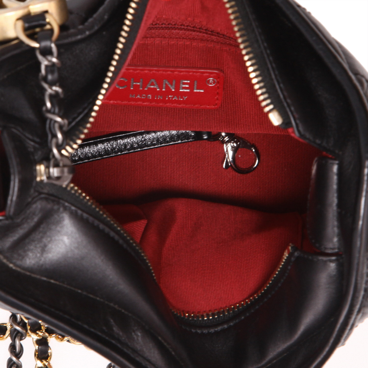 Borsa Chanel  Gabrielle  modello piccolo  in pelle trapuntata nera - Detail D3
