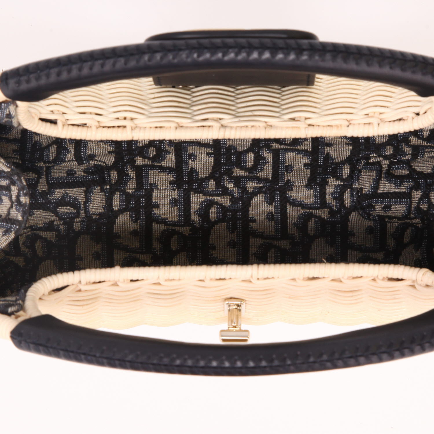 Bolso bandolera Dior   en mimbre y cuero negro - Detail D3