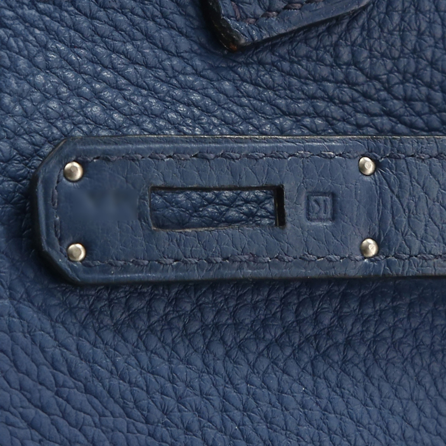 Hermès  Birkin 35 cm handbag  in blue togo leather - Detail D3