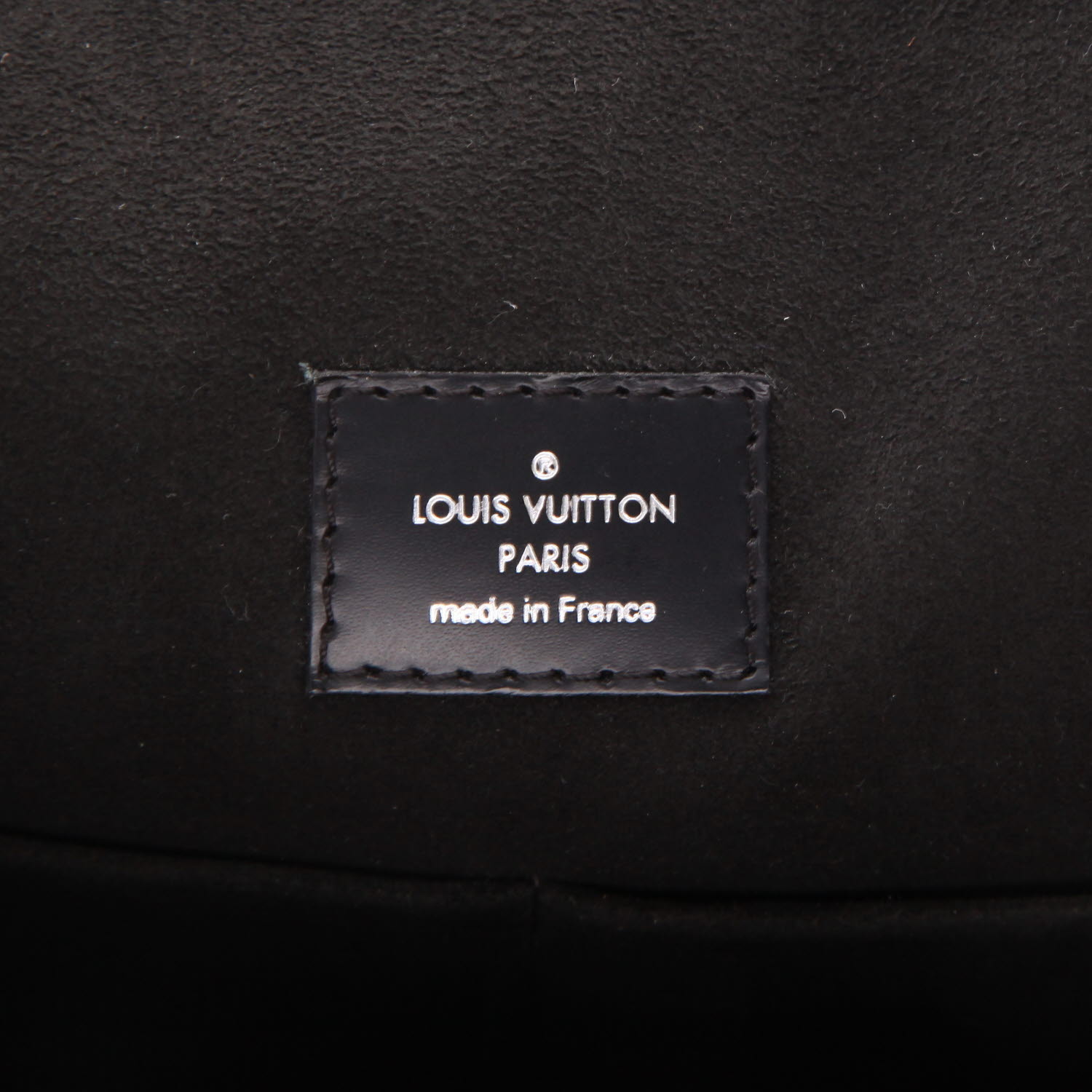 Louis Vuitton  Cluny handbag  in black epi leather - Detail D2
