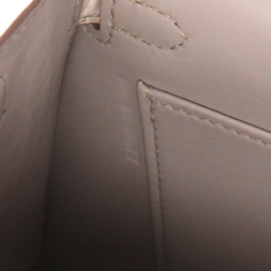 Sac à main Hermès  Kelly 20 cm en alligator Gris-Béton - Detail D4