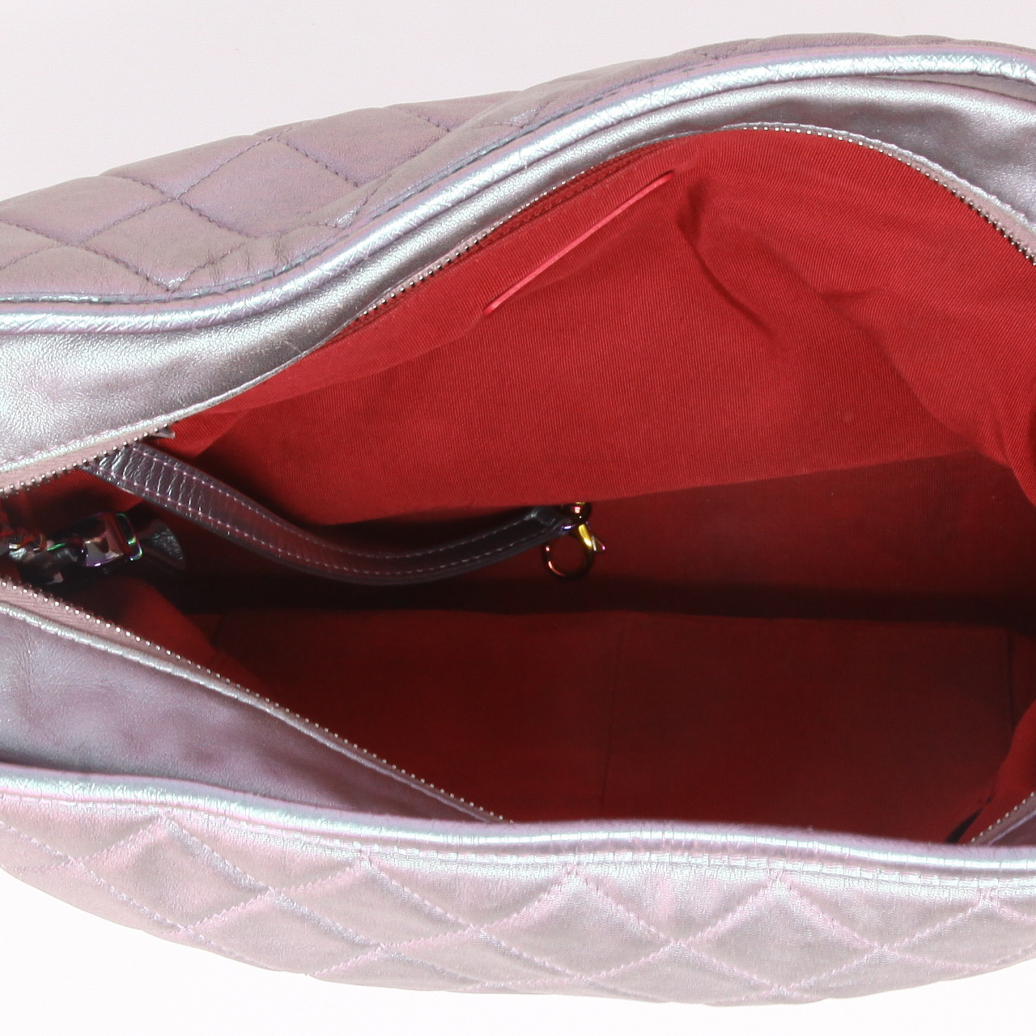 Borsa a tracolla Chanel  Gabrielle  modello grande  in pelle trapuntata viola - Detail D3