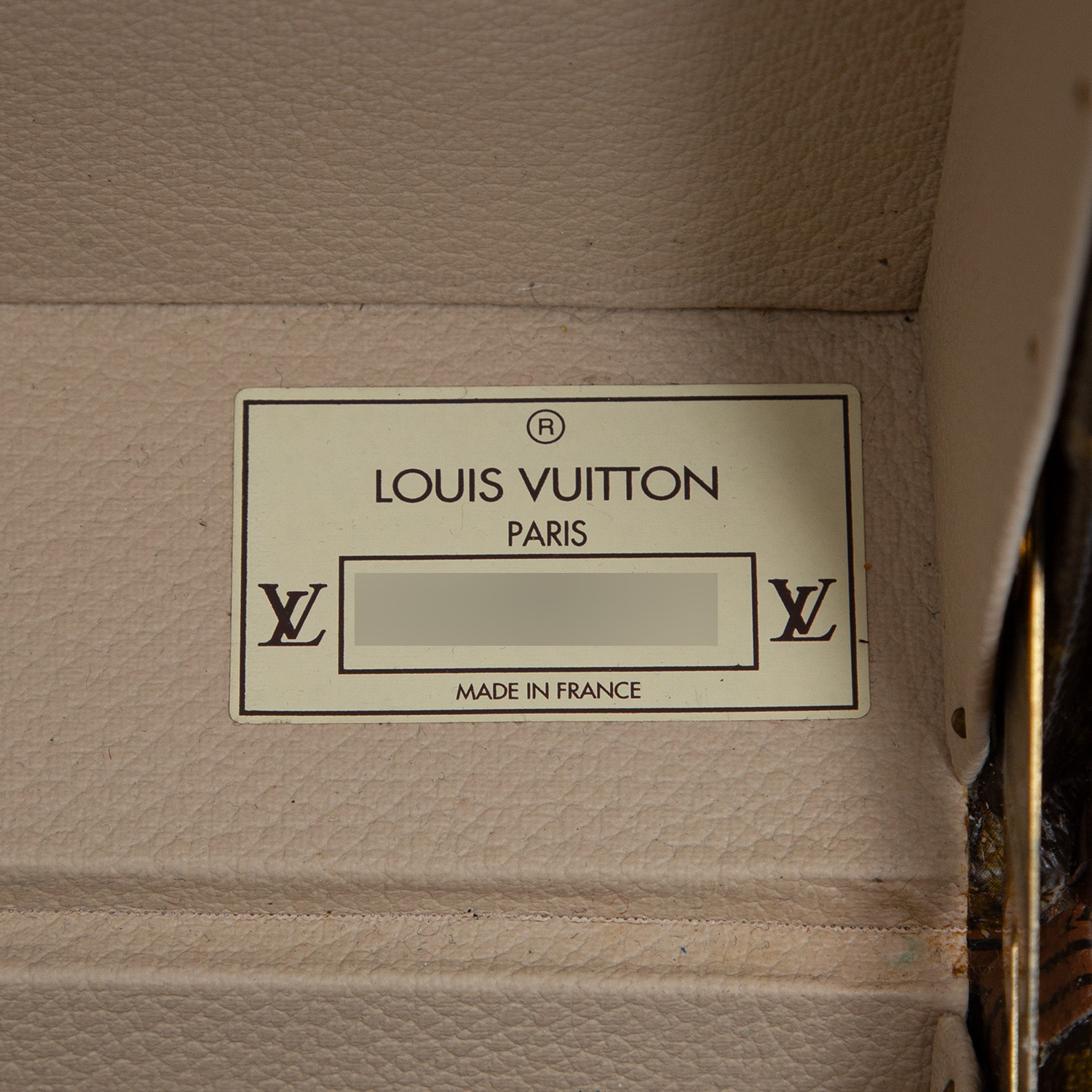 Louis Vuitton  Alzer 65 suitcase  monogram canvas  and lozine (vulcanised fibre) - Detail D6