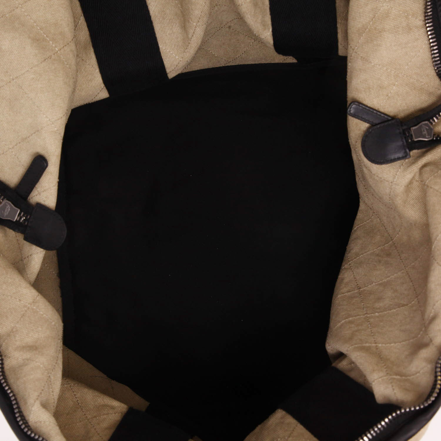 Sac cabas Chanel en toile beige et cuir noir - Detail D7