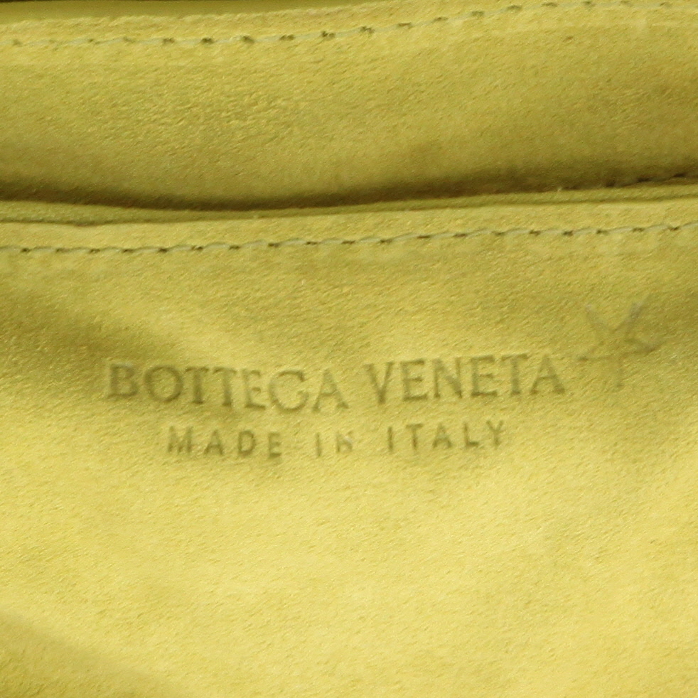 Borsa Bottega Veneta  Cassette in camoscio giallo - Detail D2