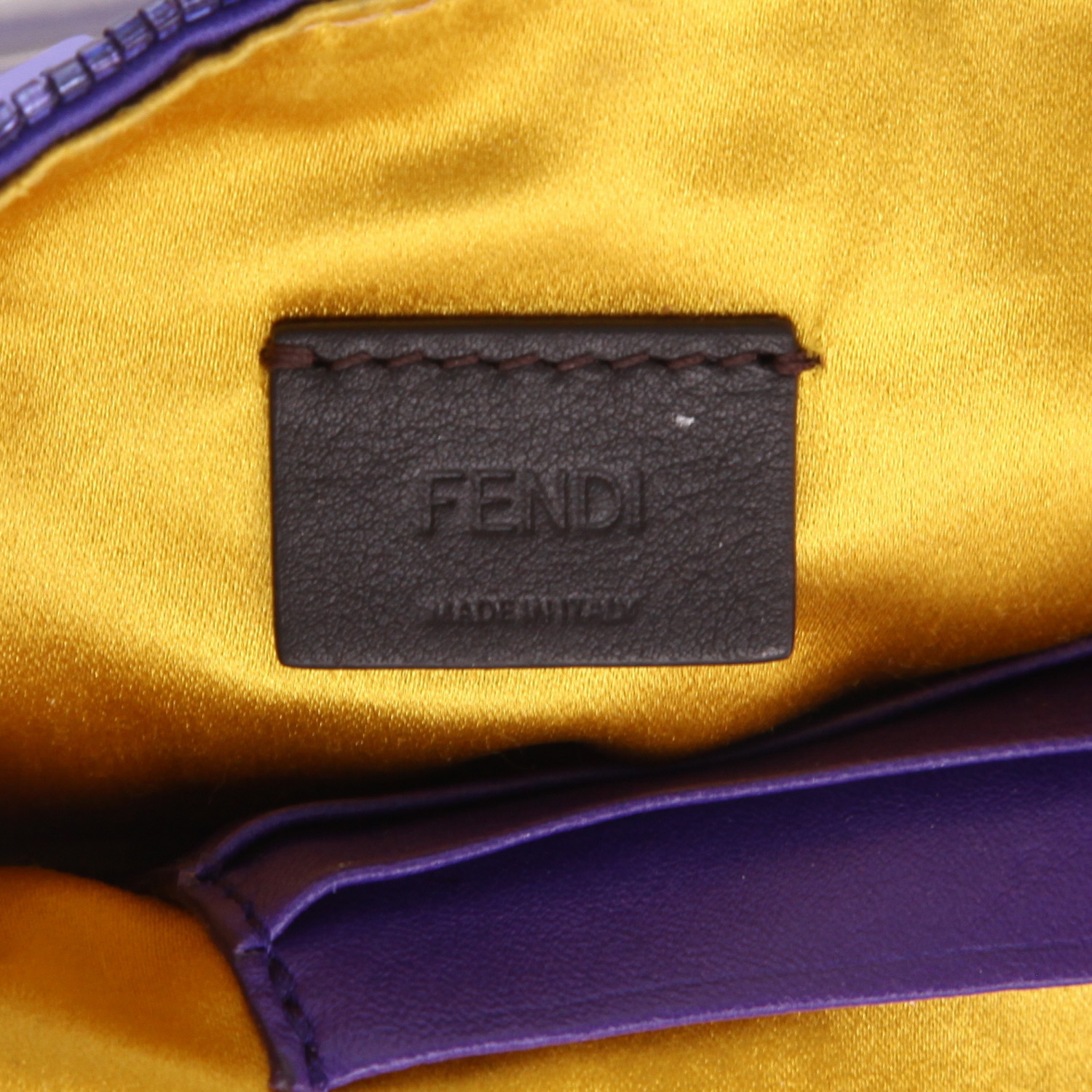 Fendi  Baguette mini  shoulder bag  in purple canvas and leather - Detail D2