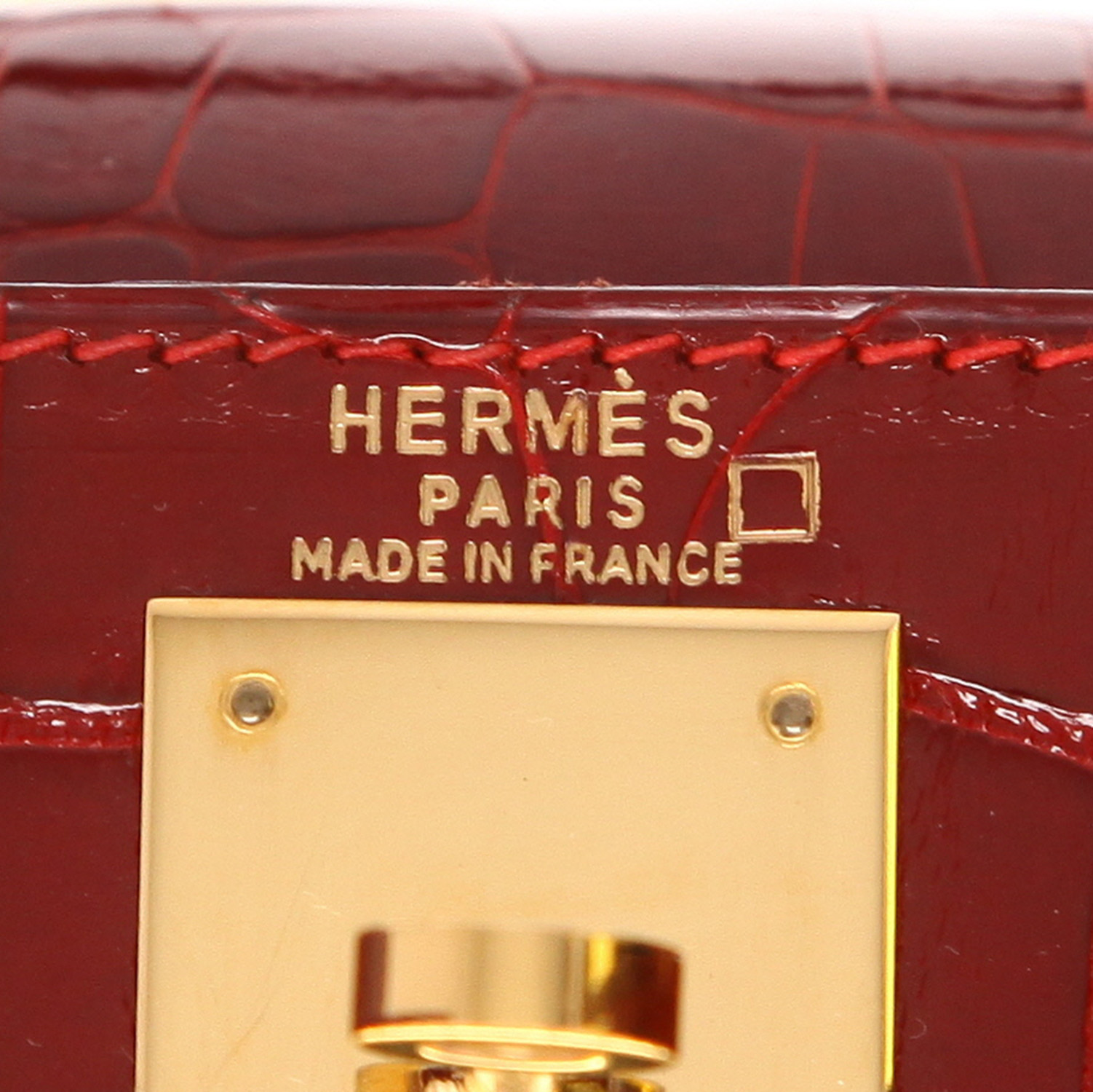 Borsa Hermès  Kelly 28 cm in alligatore rosso Vif - Detail D2