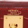 Borsa Hermès  Kelly 28 cm in alligatore rosso Vif - Detail D2 thumbnail