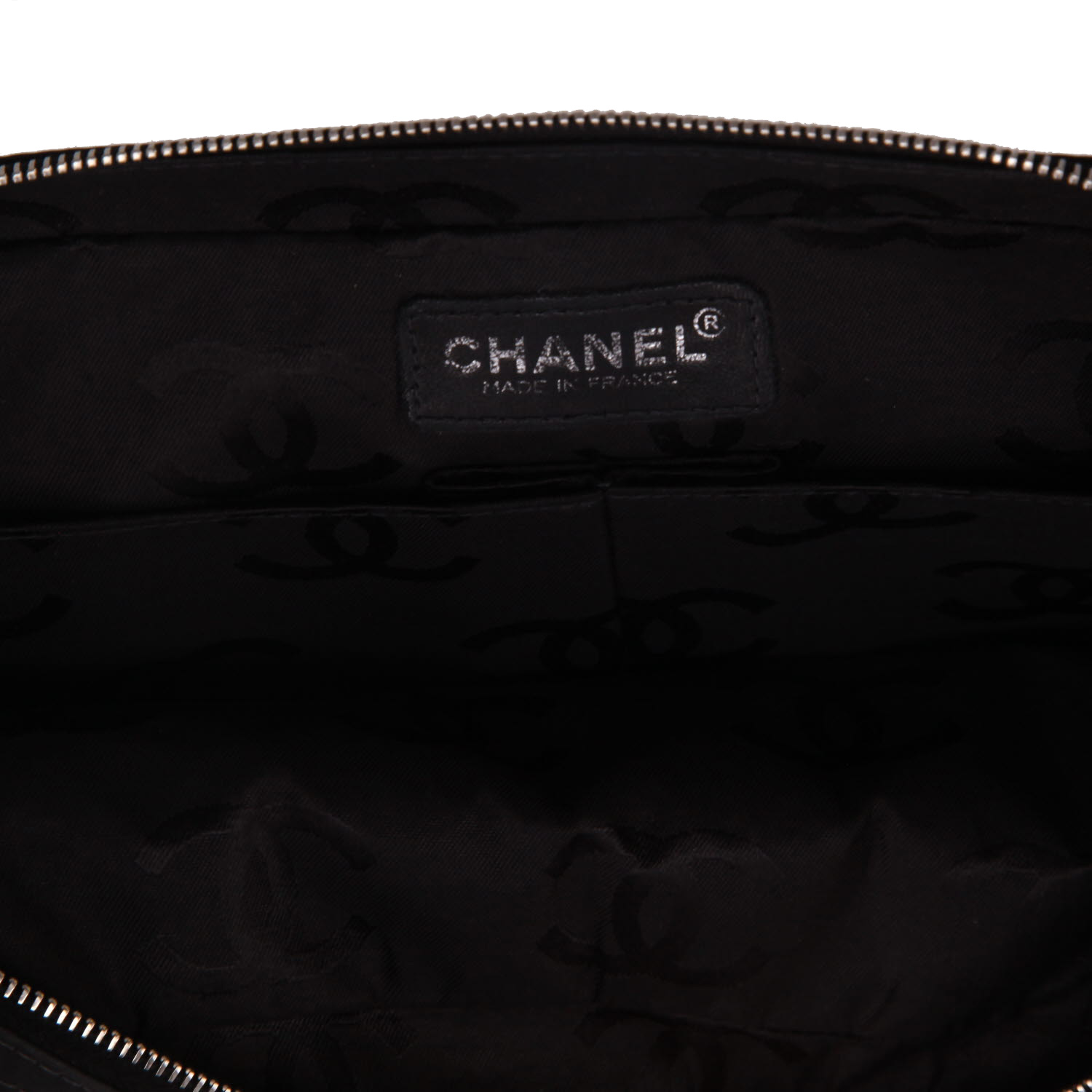 Sac à main Chanel Timeless Classic en toile nylon noire - Detail D2