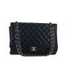 Chanel  Timeless Maxi Jumbo handbag  in navy blue quilted leather - 360 thumbnail