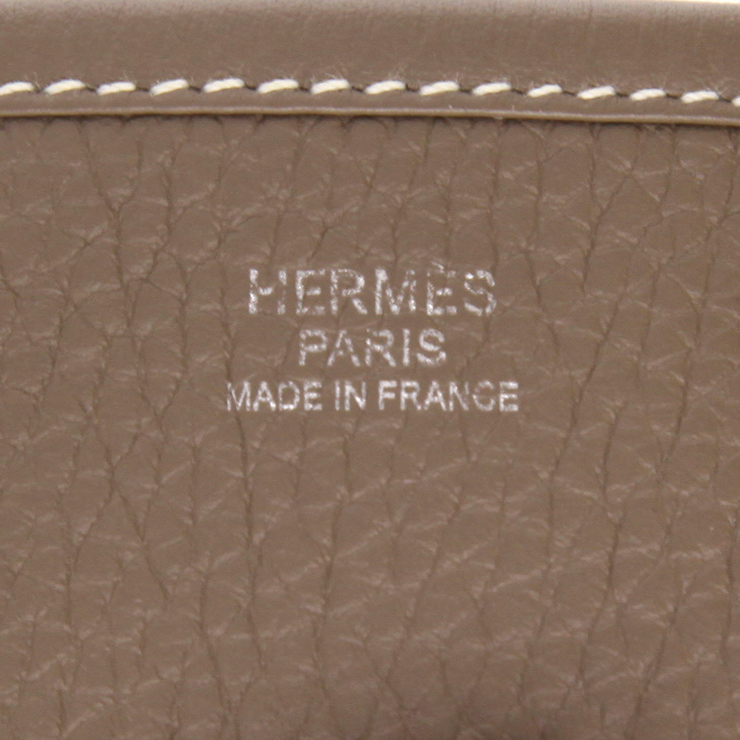 Hermès  Evelyne shoulder bag  in etoupe togo leather - Detail D2