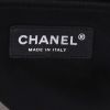 Sac à main Chanel  Timeless en cuir matelassé gris - Detail D2 thumbnail