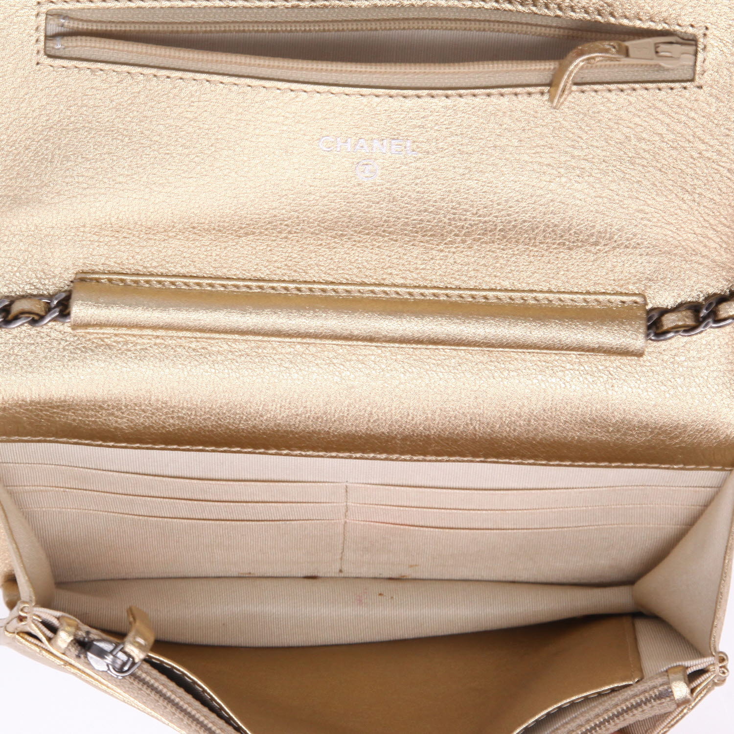 Bolso bandolera Chanel  Wallet on Chain en cuero acolchado dorado - Detail D3