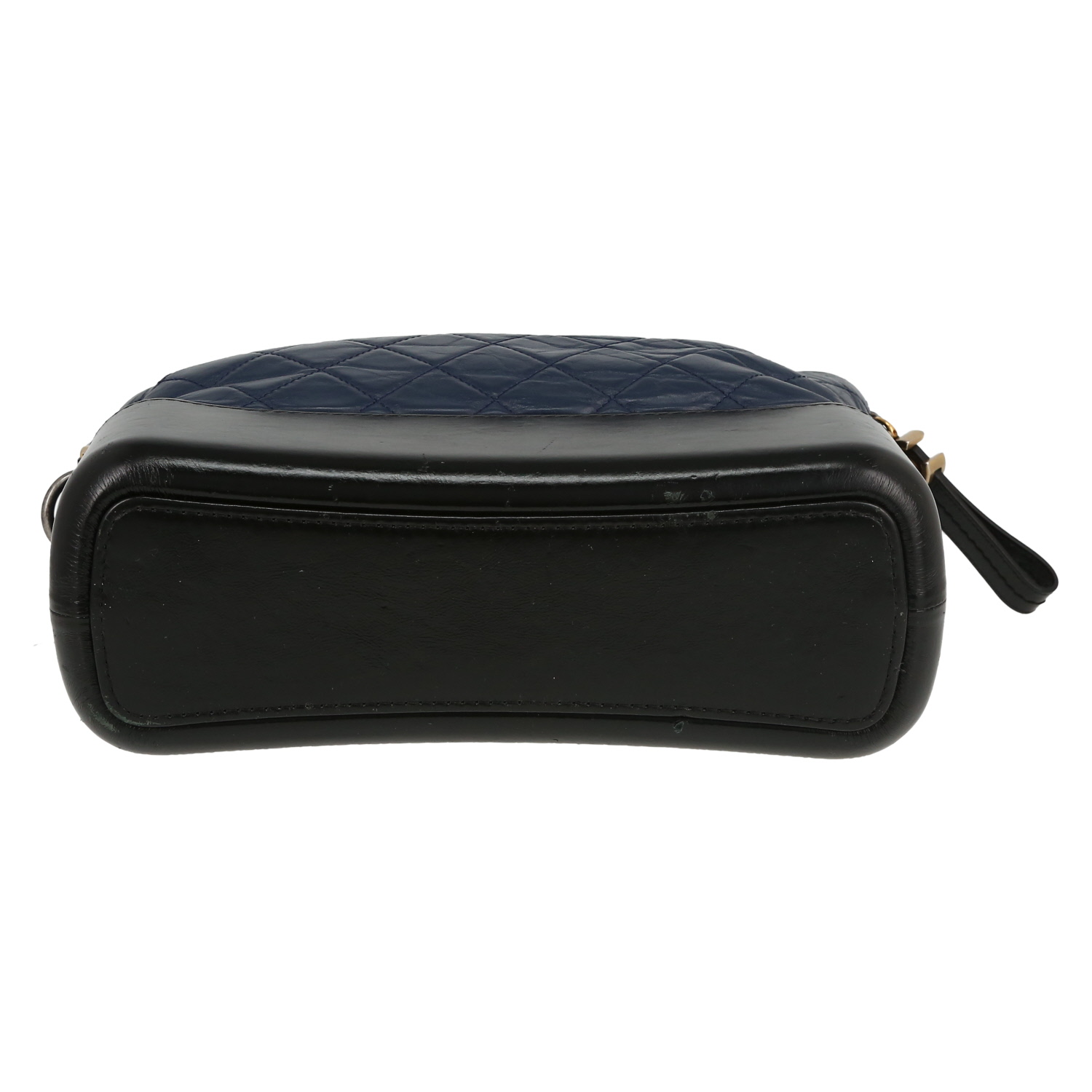 Chanel  Gabrielle  medium model  shoulder bag  in blue quilted leather  and black smooth leather - Detail D1