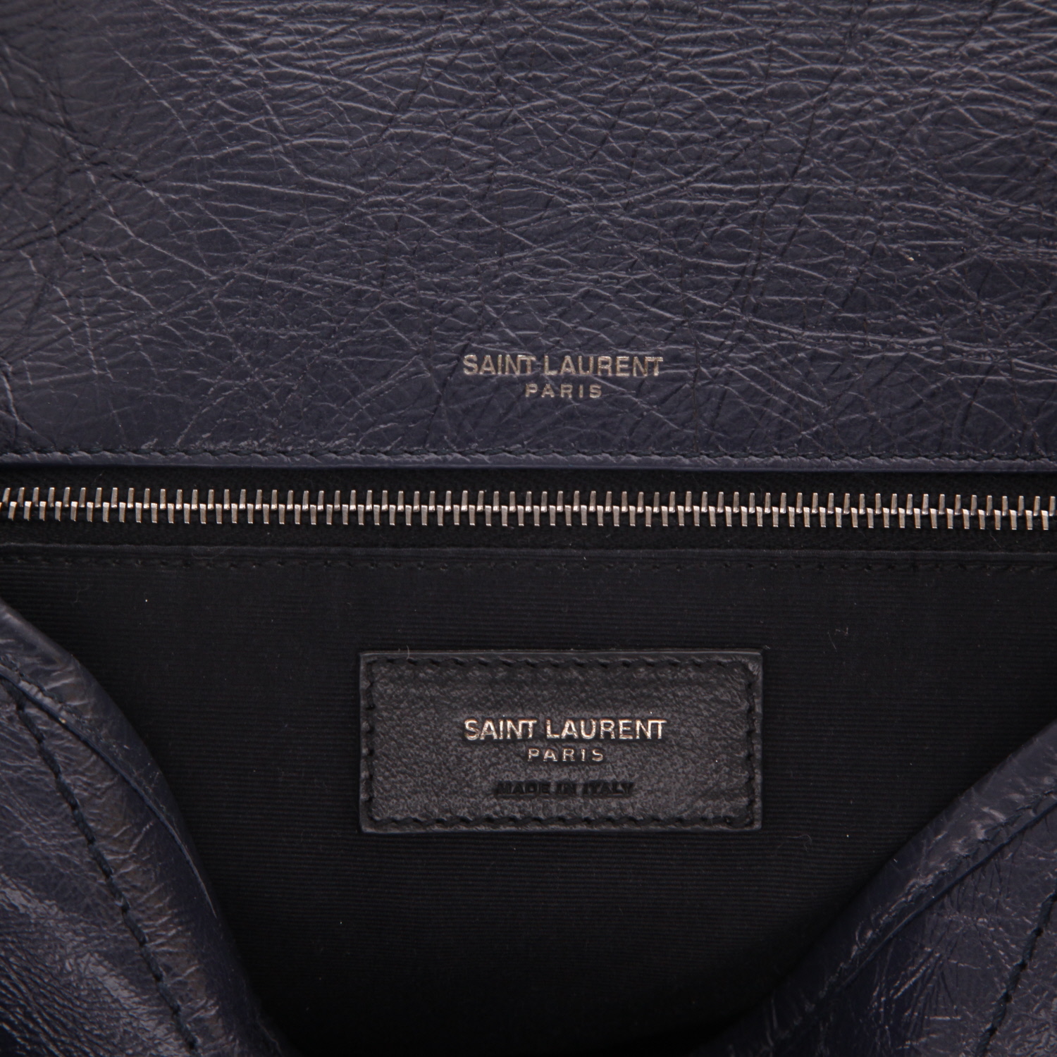 Saint Laurent  Niki medium model  shoulder bag  in navy blue leather - Detail D2