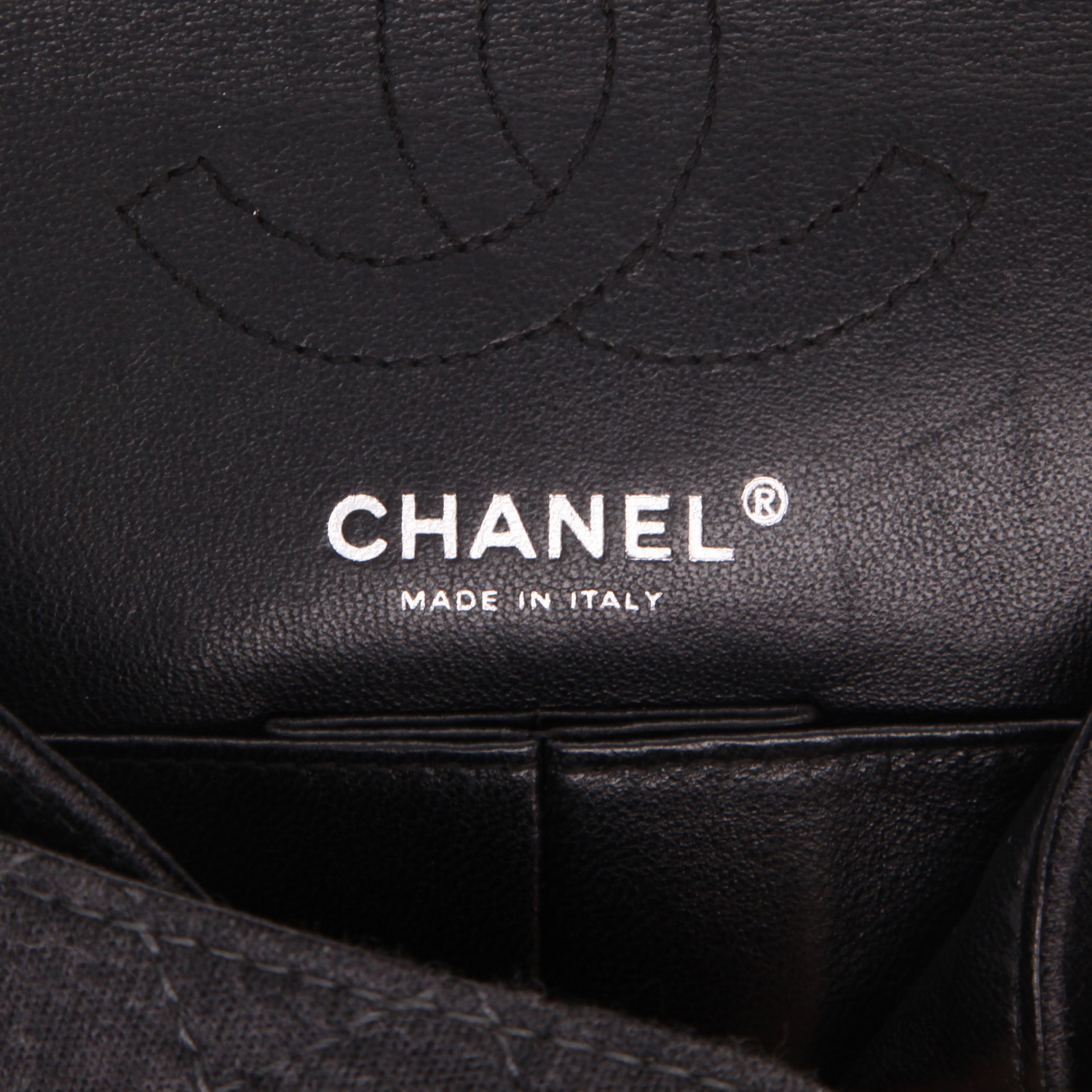 Bolso de mano Chanel 2.55 modelo pequeño  en jersey gris - Detail D2