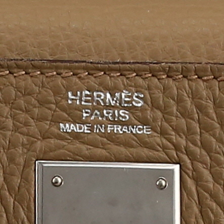Sac à main Hermès  Kelly 32 cm en cuir taurillon clémence beige - Detail D2