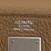 Bolso de mano Hermès  Kelly 32 cm en cuero taurillon clémence beige - Detail D2 thumbnail