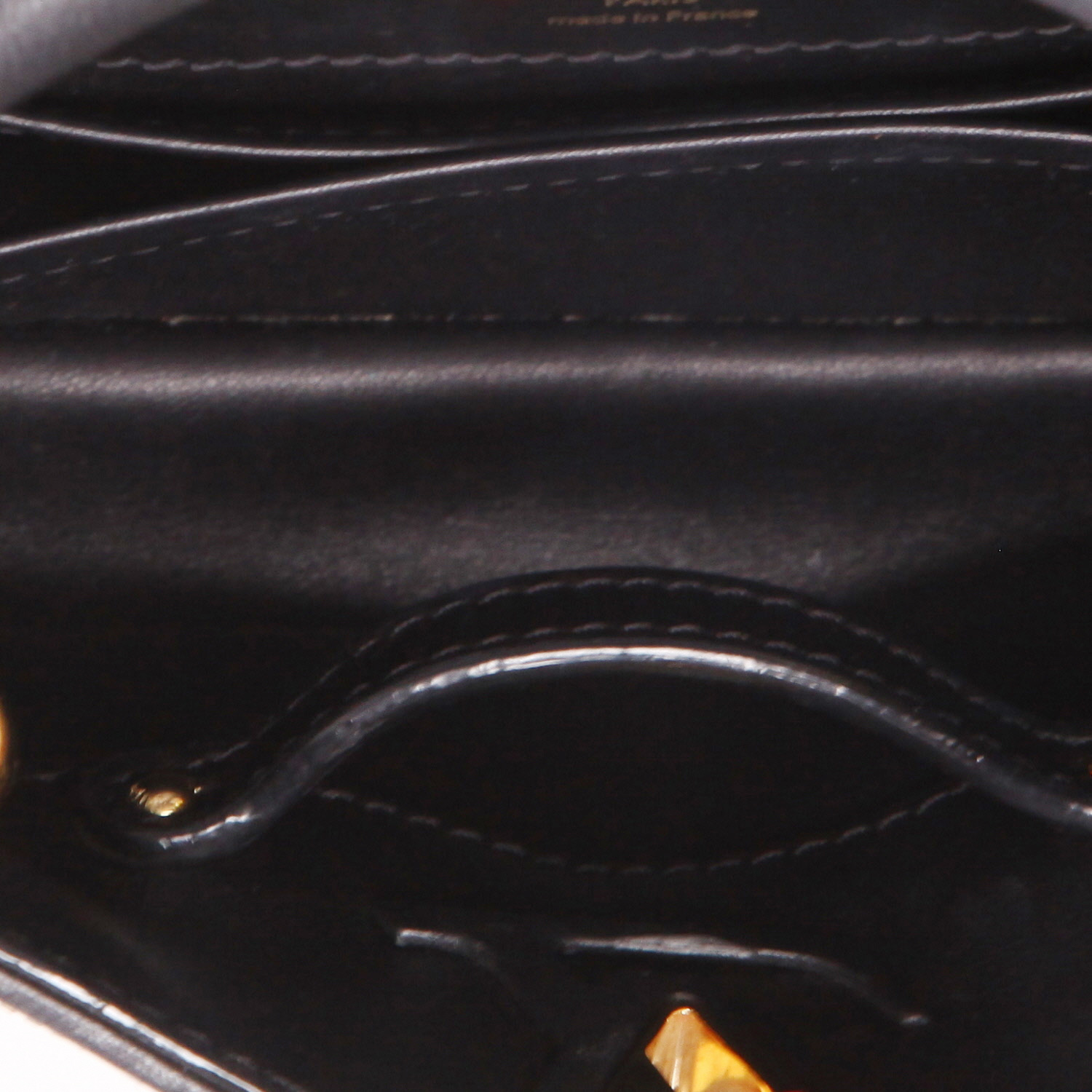Louis Vuitton  Capucines mini  shoulder bag  in black silk  and gold pearl - Detail D3