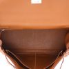 Bolso de mano Hermès  Kelly 35 cm en cuero togo color oro - Detail D3 thumbnail