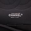 Sac à main Chanel  Timeless Jumbo en cuir verni matelassé noir - Detail D2 thumbnail