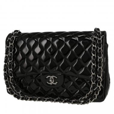 Chanel  Timeless Jumbo handbag  in black patent quilted leather