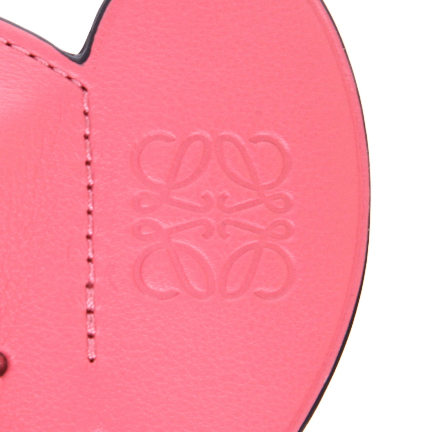 Bolso bandolera Loewe  Elephant Pocket en cuero rosa - Detail D2