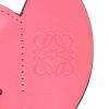 Bolso bandolera Loewe  Elephant Pocket en cuero rosa - Detail D2 thumbnail