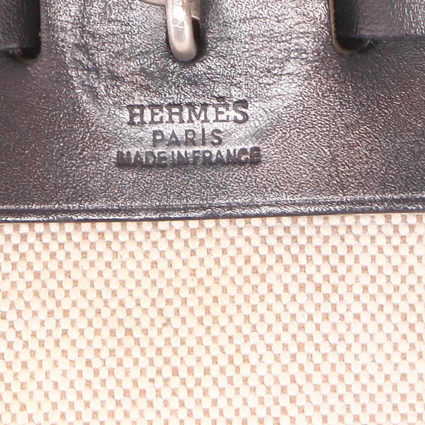 Hermès  Herbag shoulder bag  in beige canvas  and black Hunter cowhide - Detail D2